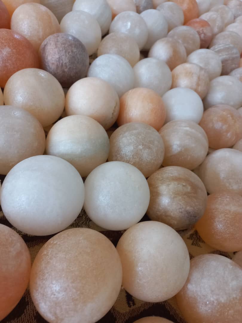 سنگ نمک ماساژ مدل گوی قطر 10