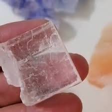 دلنمک سنگ بسته دو کیلویی