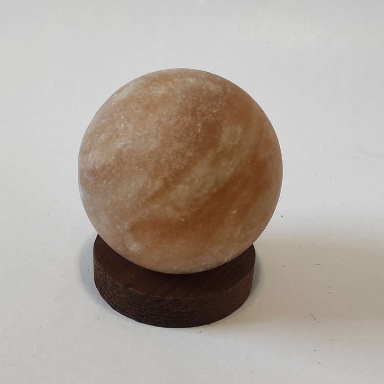 گوی سنگ نمک قطر 8 با پایه چوبی