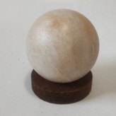 گوی سنگ نمک قطر 8 با پایه چوبی