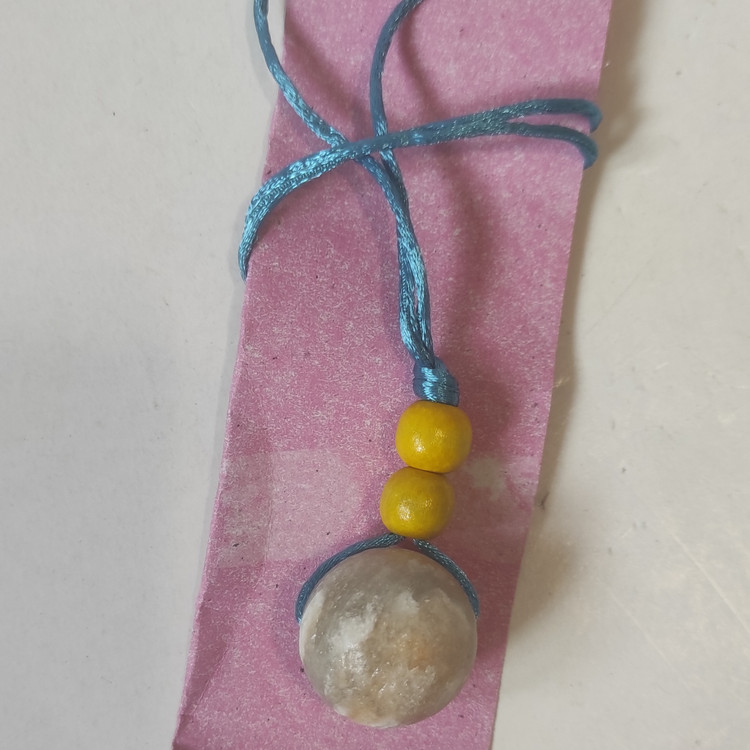 آویز سنگ نمک کروی