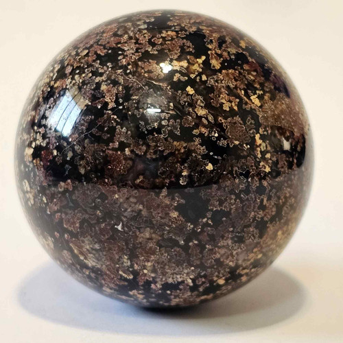 گوی سنگ عقیق به همراه پایه چوبی