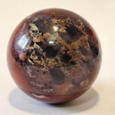 گوی سنگ عقیق به همراه پایه چوبی