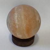 گوی سنگ نمک قطر 10 با پایه چوبی f13