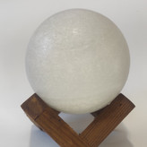 گوی سنگ نمک قطر 10 با پایه چوبی