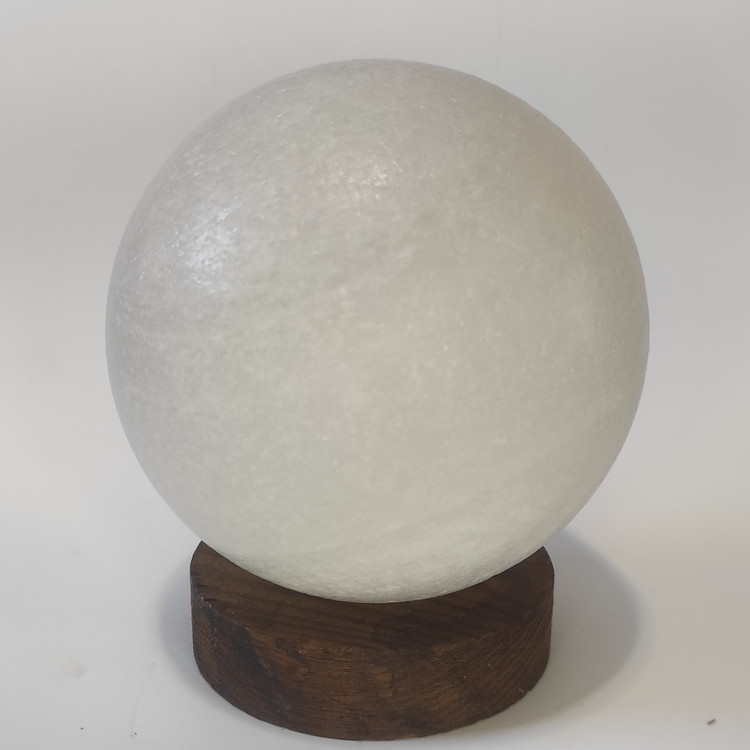 گوی سنگ نمک قطر 10 با پایه چوبی