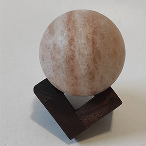گوی سنگ نمک قطر ۷ با پایه