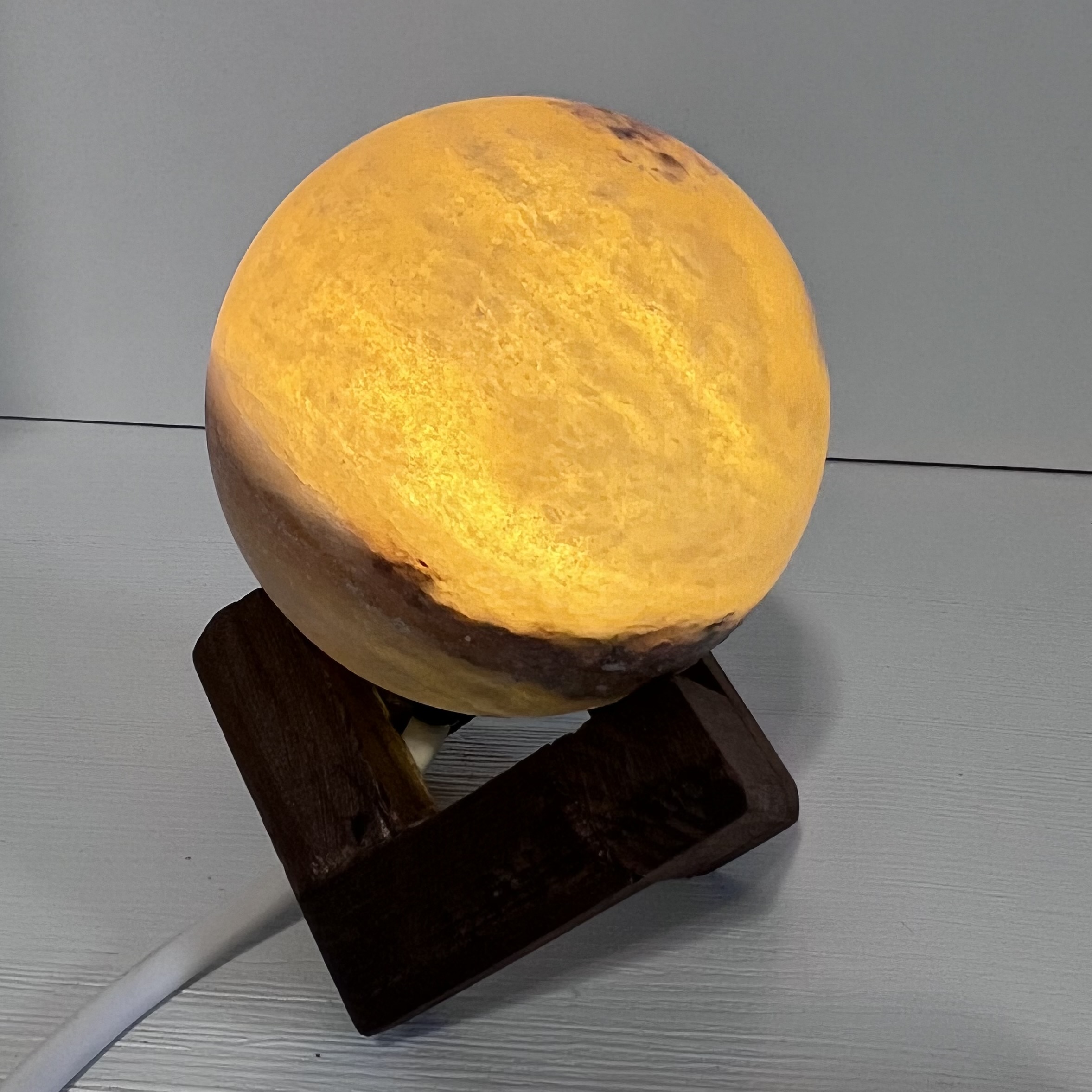 آباژور سنگ نمک کروی قطر 7 B1