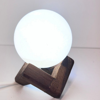 آباژور سنگ نمک کروی قطر 7 B2
